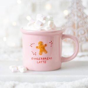taza de café con leche de jengibre rosa