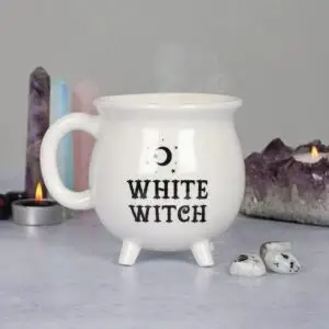 Taza de caldero de bruja blanca