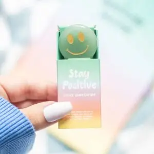 🌿😊 Cristal de aventurina con cara feliz “Mantén una actitud positiva”