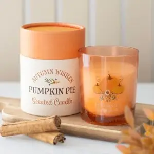 Vela de pastel de calabaza con deseos de otoño