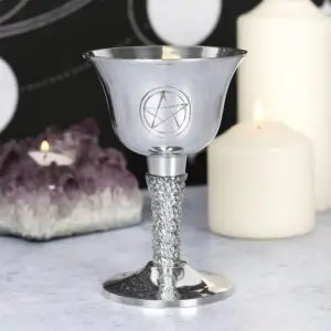 🔯 Cáliz pentagrama de metal plateado