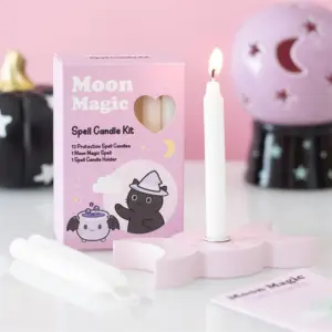 Kit de velas para hechizos Magia lunar con velas encendidas en una escena lunar